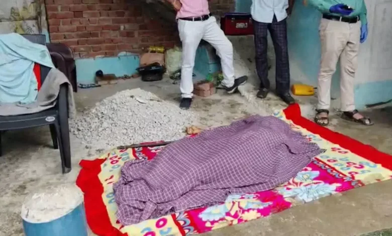 कवर्धा में नाबालिग की हत्या का खुलासा: पड़ोसी और रिश्तेदार गिरफ्तार कवर्धा में नाबालिग की हत्या का खुलासा: पड़ोसी और रिश्तेदार गिरफ्तार